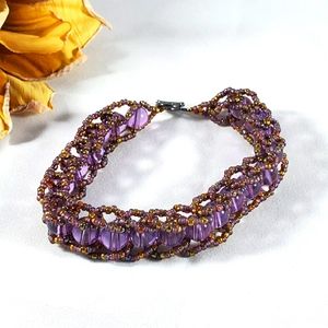 Bracelet elegant flat spiral stitch hand bead nwot